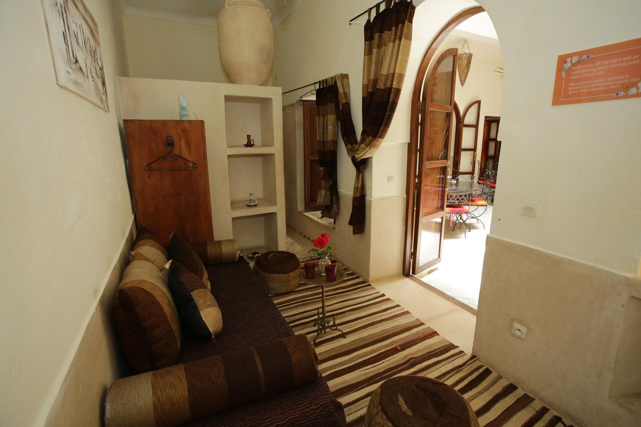 Riad White Flowers Marakeş Dış mekan fotoğraf